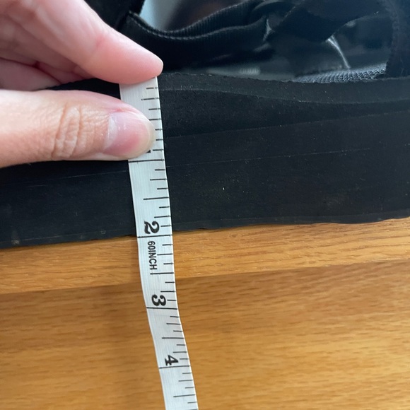 Black Teva Flatform Universal Sandals 🖤 - Picture 9 of 15